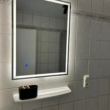 Zentrales Mit Netflix, Kaffee & Parkplaetzen