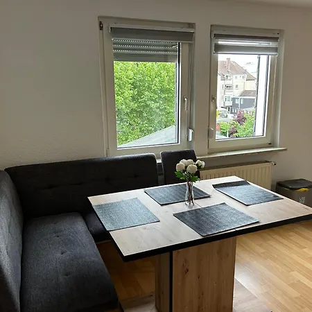 Zentrales Mit Netflix, Kaffee & Parkplaetzen Paderborn