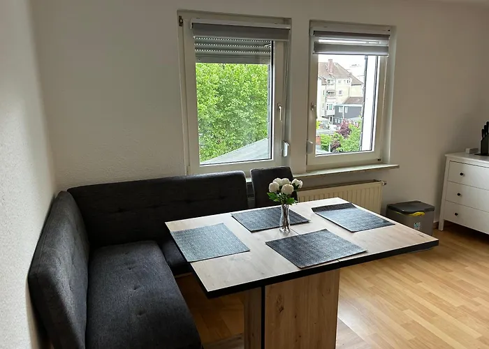 Zentrales Mit Netflix, Kaffee & Parkplaetzen Paderborn
