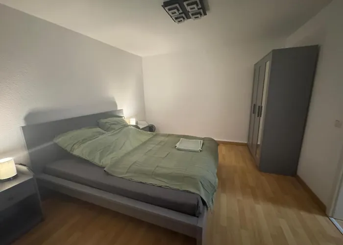 Zentrales Mit Netflix, Kaffee & Parkplaetzen Paderborn